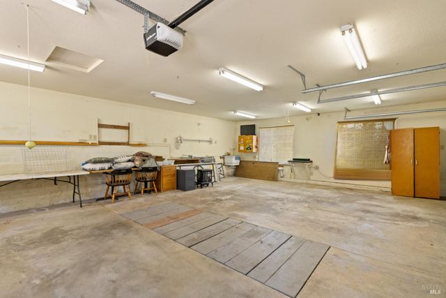 1940 Westlake Dr, Kelseyville, CA 95451