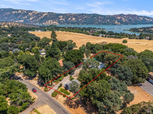 1940 Westlake Dr, Kelseyville, CA 95451