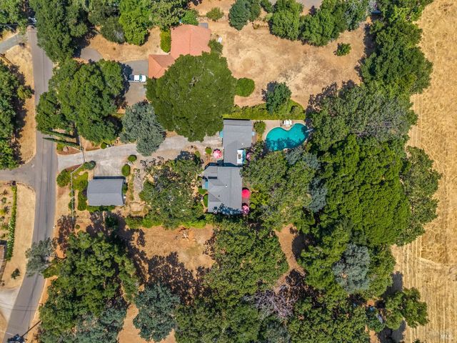 1940 Westlake Dr, Kelseyville, CA 95451