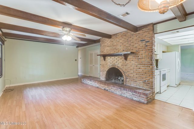 7 Chimney Cross Road, Long Beach, MS 39560