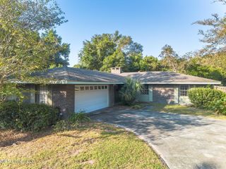7 Chimney Cross Road, Long Beach, MS 39560