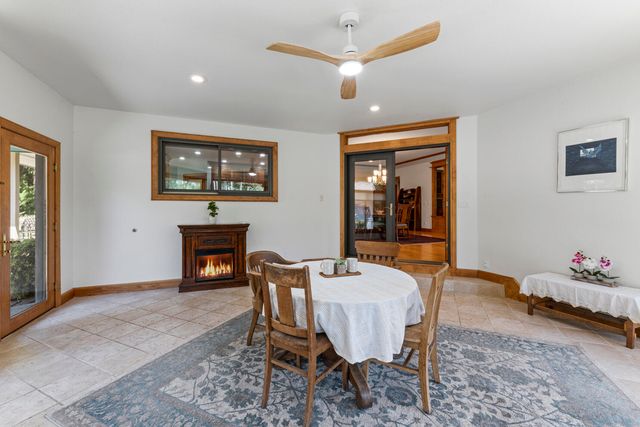 1562 Sleepy Hollow Loop, Grants Pass, OR 97527