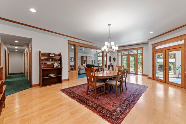 1562 Sleepy Hollow Loop, Grants Pass, OR 97527