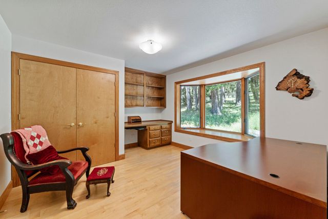 1562 Sleepy Hollow Loop, Grants Pass, OR 97527