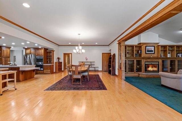 1562 Sleepy Hollow Loop, Grants Pass, OR 97527