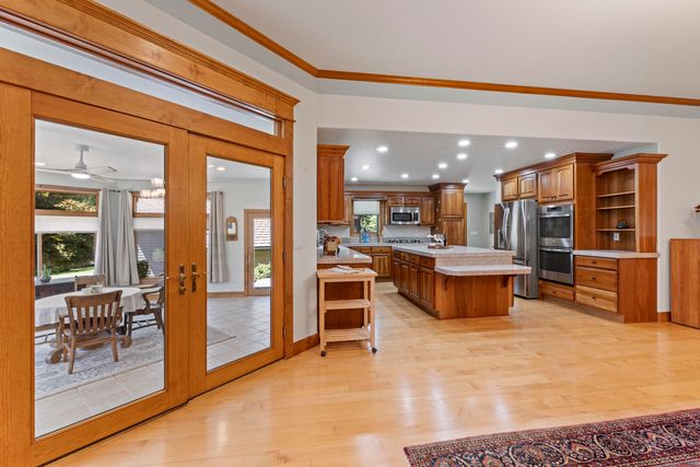 1562 Sleepy Hollow Loop, Grants Pass, OR 97527
