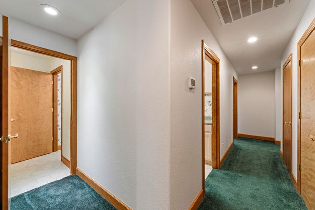 1562 Sleepy Hollow Loop, Grants Pass, OR 97527
