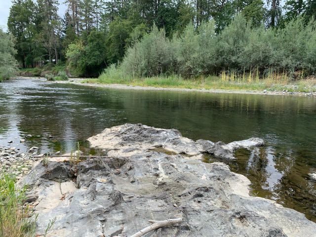 1562 Sleepy Hollow Loop, Grants Pass, OR 97527