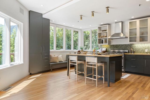 200 HAZEL Ave, Mill Valley, CA 94941