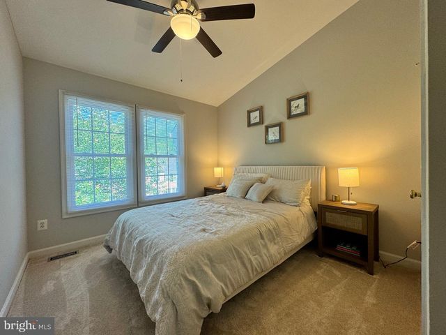 12121 DERRIFORD CT, Woodbridge, VA 22192