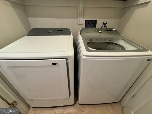 12121 DERRIFORD CT, Woodbridge, VA 22192