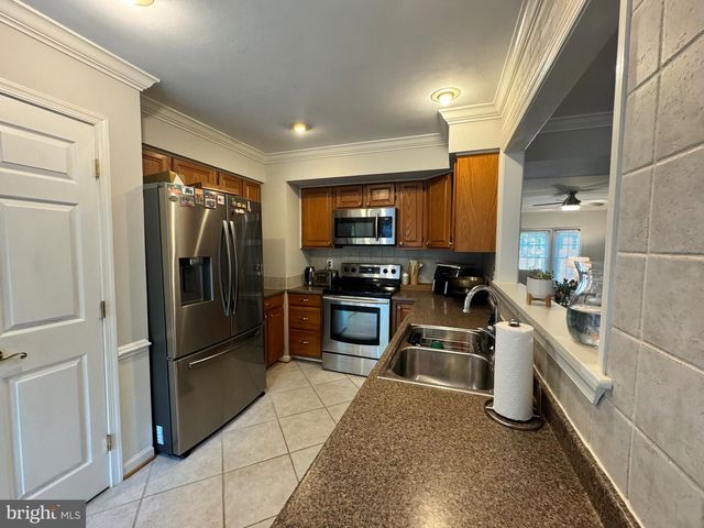 12121 DERRIFORD CT, Woodbridge, VA 22192