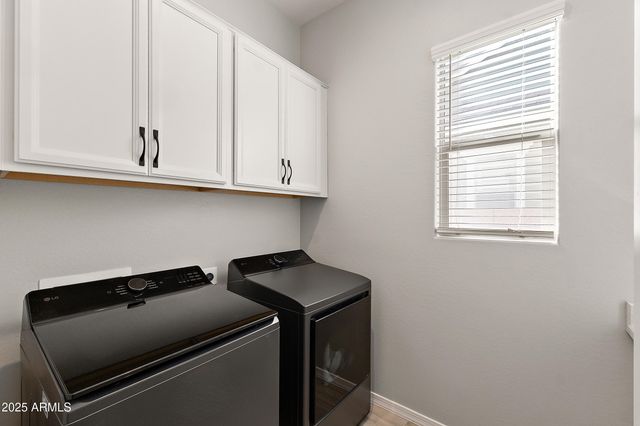 23065 E CARRIAGE Way, Queen Creek, AZ 85142