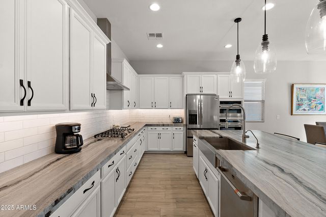 23065 E CARRIAGE Way, Queen Creek, AZ 85142