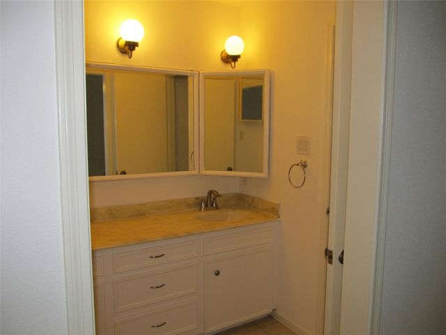 16211 Brookvilla Drive, Houston, TX 77059