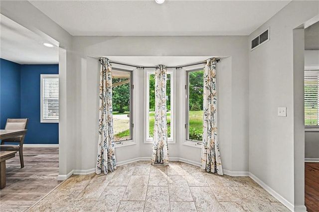 17503 Baxter Road, Lawson, MO 64062