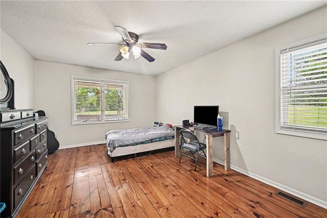 17503 Baxter Road, Lawson, MO 64062