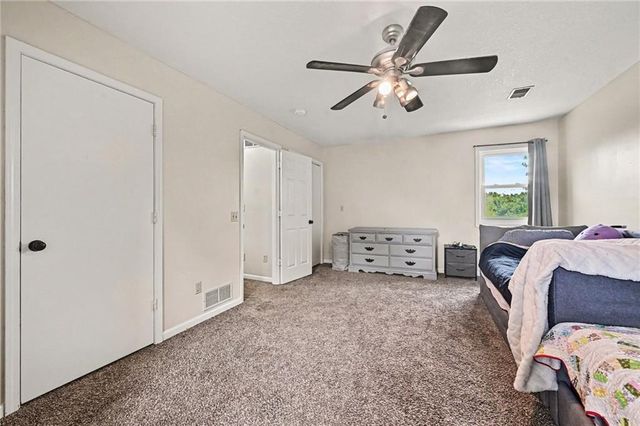 17503 Baxter Road, Lawson, MO 64062