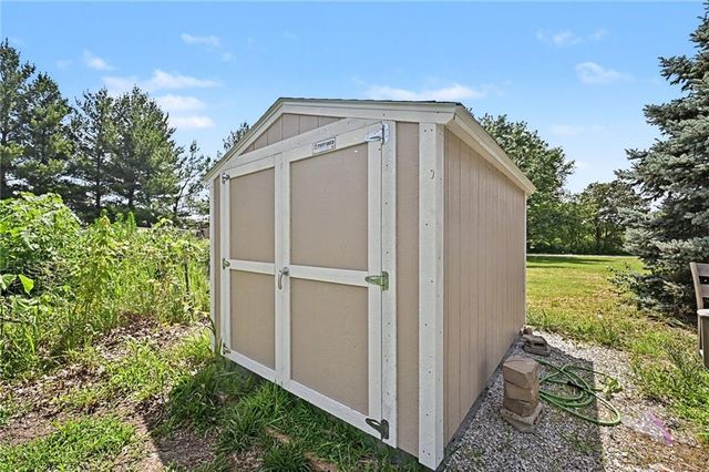 17503 Baxter Road, Lawson, MO 64062
