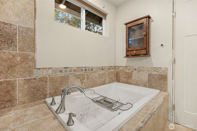 8405 319th Street NW, Stanwood, WA 98292