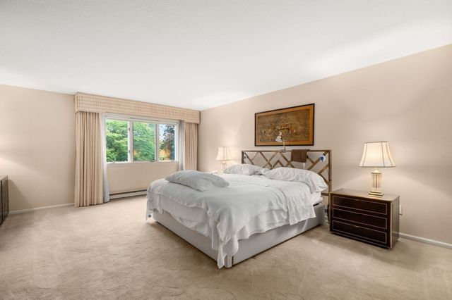 403 Dedham St D, Newton, MA 02459