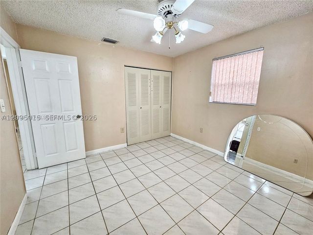 4596 E 8th Ct, Hialeah, FL 33013