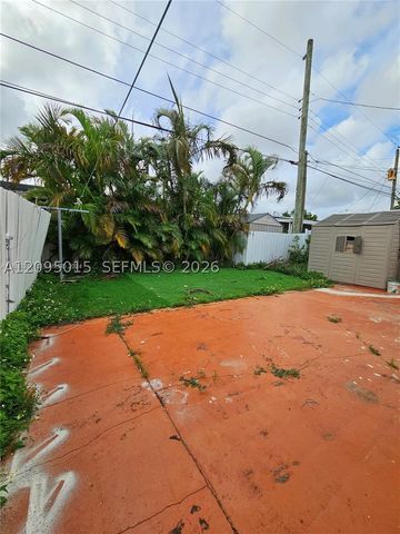 4596 E 8th Ct, Hialeah, FL 33013