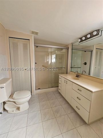 4596 E 8th Ct, Hialeah, FL 33013