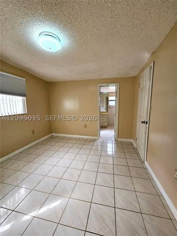 4596 E 8th Ct, Hialeah, FL 33013