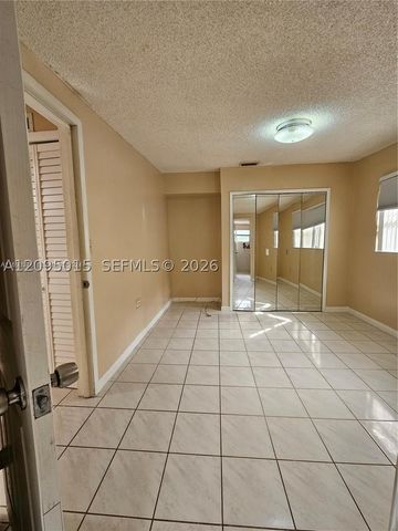 4596 E 8th Ct, Hialeah, FL 33013