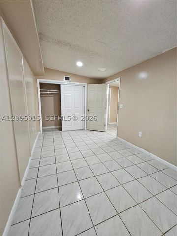 4596 E 8th Ct, Hialeah, FL 33013