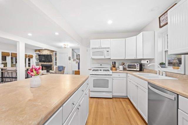 1619 State STREET, Delavan, WI 53115