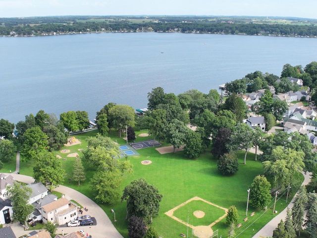1619 State STREET, Delavan, WI 53115