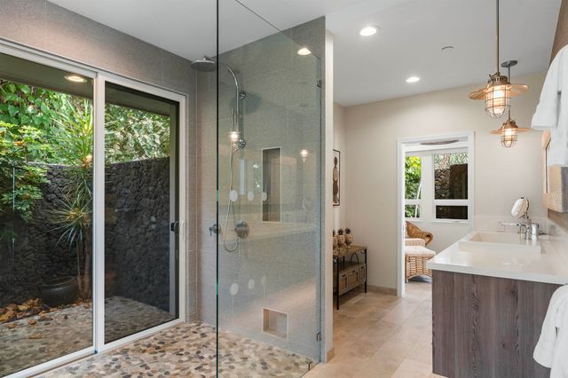 7421 Makena Rd, Kihei, HI 96753