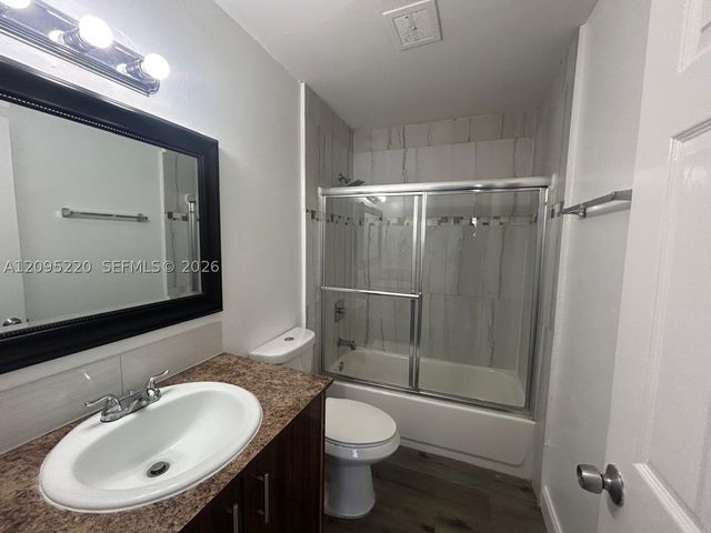 4117 Woodside Dr 2, Coral Springs, FL 33065