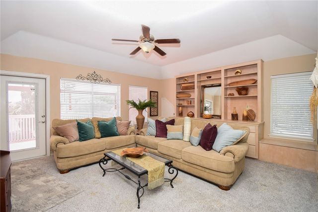 4505 Grand Lake Dr, Corpus Christi, TX 78413