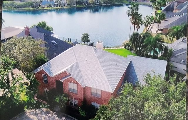 4505 Grand Lake Dr, Corpus Christi, TX 78413