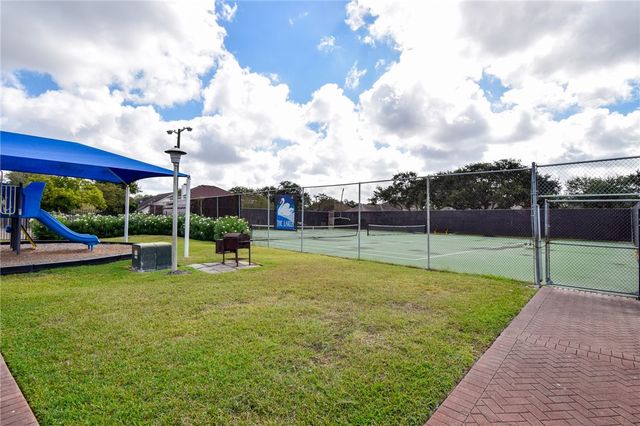 4505 Grand Lake Dr, Corpus Christi, TX 78413
