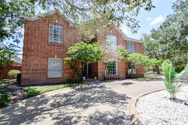 4505 Grand Lake Dr, Corpus Christi, TX 78413