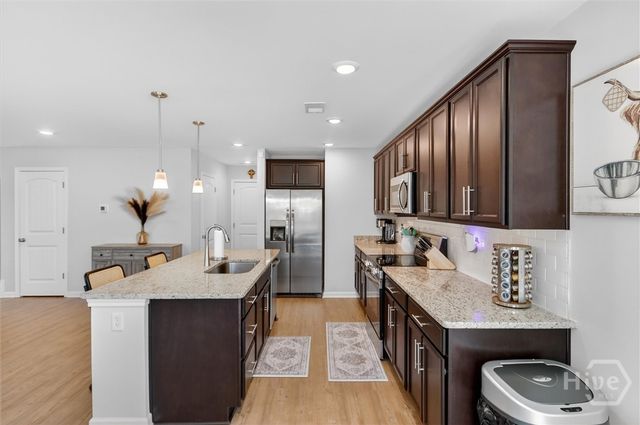 26 Flagler Drive, Savannah, GA 31419