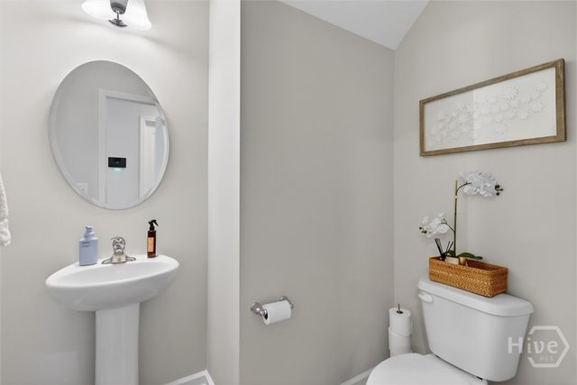 26 Flagler Drive, Savannah, GA 31419