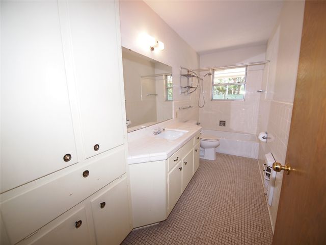 1441 Brazos Street, Graham, TX 76450