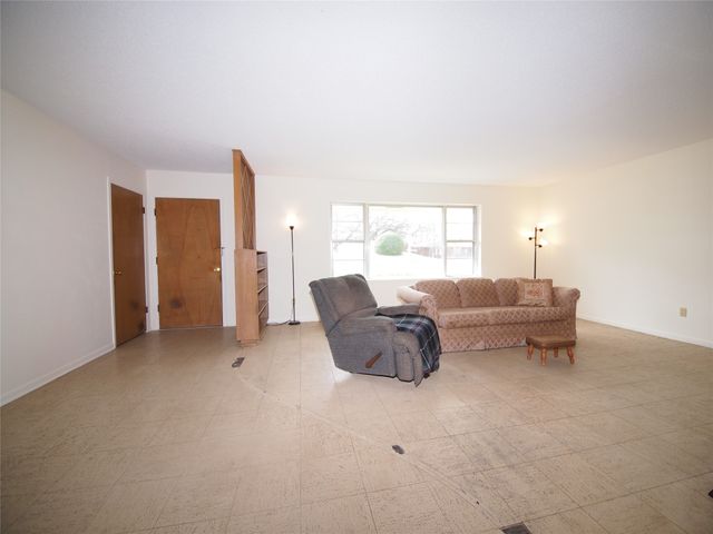 1441 Brazos Street, Graham, TX 76450