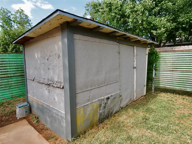 1441 Brazos Street, Graham, TX 76450