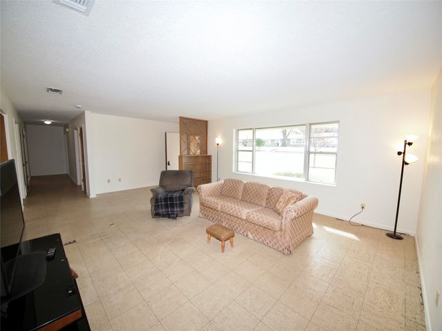 1441 Brazos Street, Graham, TX 76450