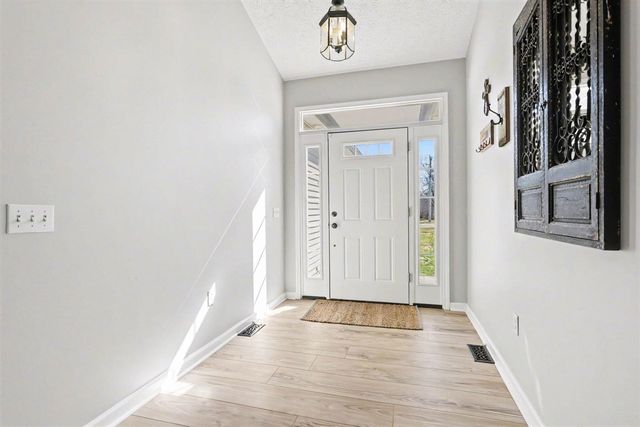 7285 Paw Paw Avenue, Watervliet, MI 49098