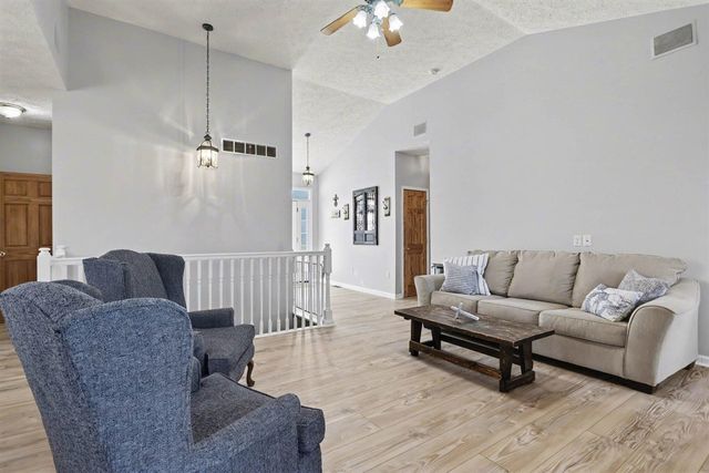 7285 Paw Paw Avenue, Watervliet, MI 49098