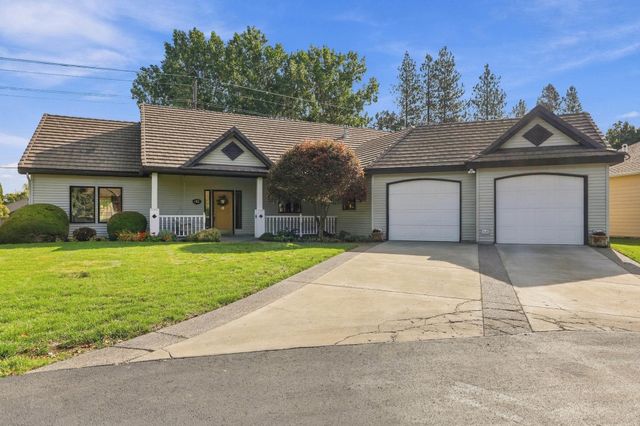4921 S Woodfield Ln, Spokane, WA 99223 property photo