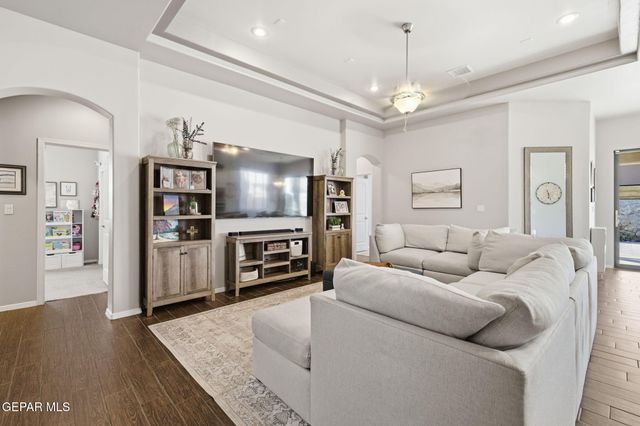 12438 Lanchester Drive, Horizon City, TX 79928