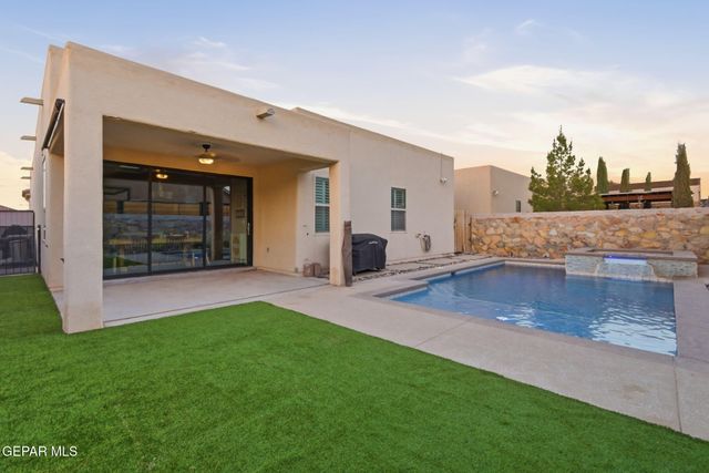 12438 Lanchester Drive, Horizon City, TX 79928